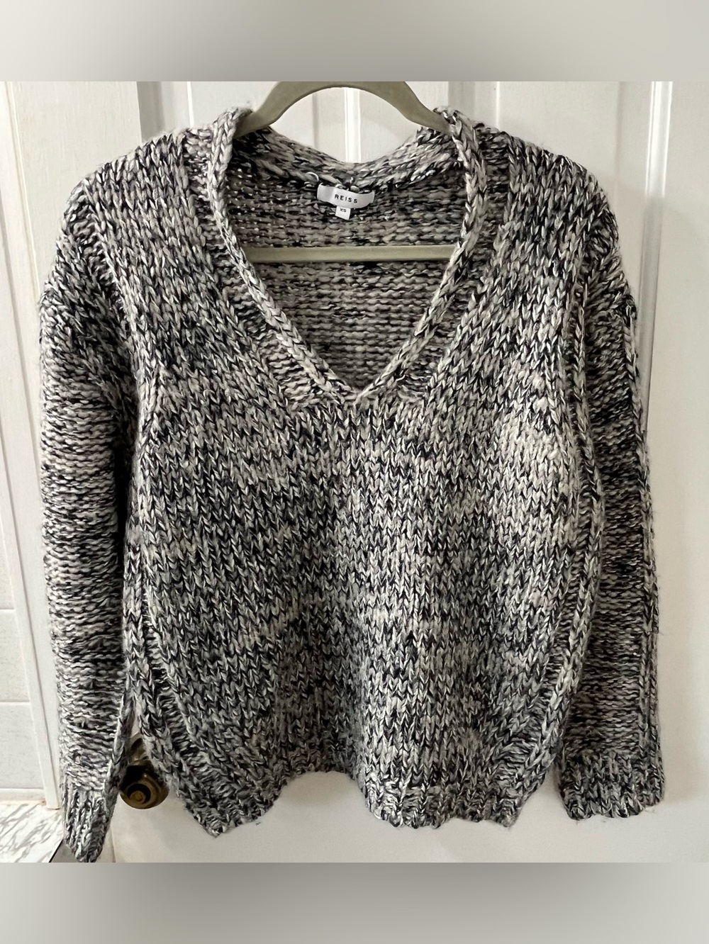 REISS Flo Marled Chunky V-Neck Knit Jumper Grey Multi XS
